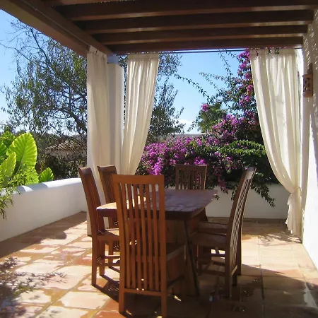 Morna Valley Villa Sant Carles de Peralta